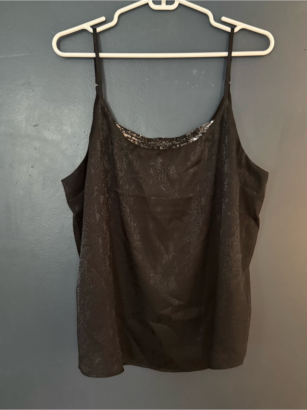 XL Maurices Sleeveless Black Snakeskin Blouse
NWT